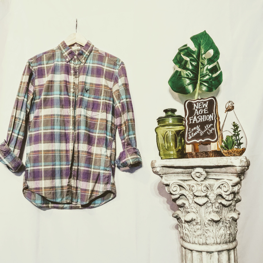 NAF SMALL AMERICAN EAGLE BUTTON DOWN SHIRT